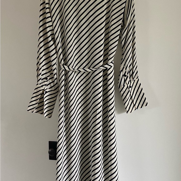 H&M shirt dress - Picture 2 of 3